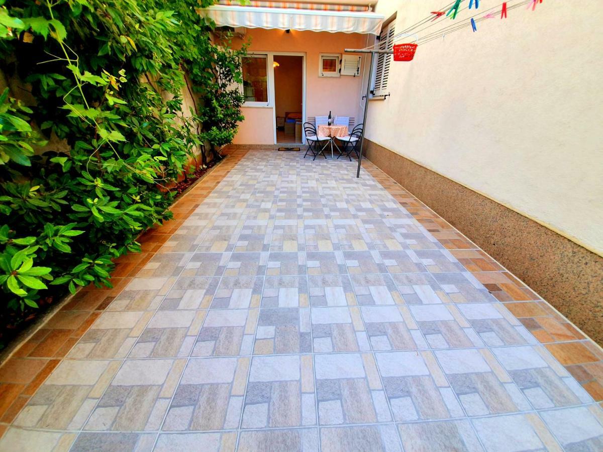 Apartmani Andreja Dramalj Ngoại thất bức ảnh